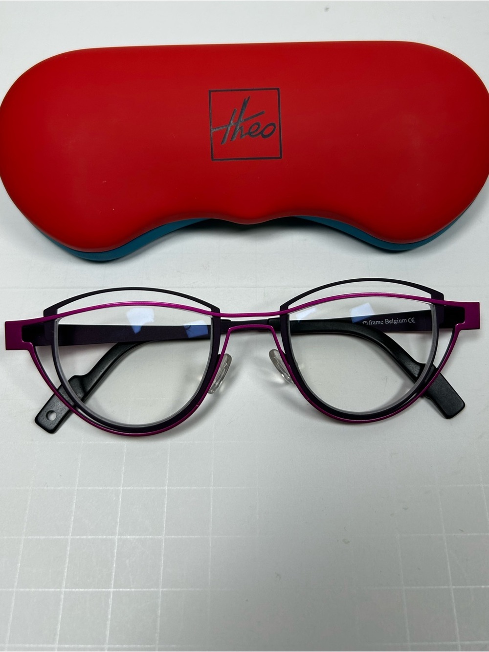 Theo Shape 196 Purple/Magenta Fuchsia/Lila Matte
